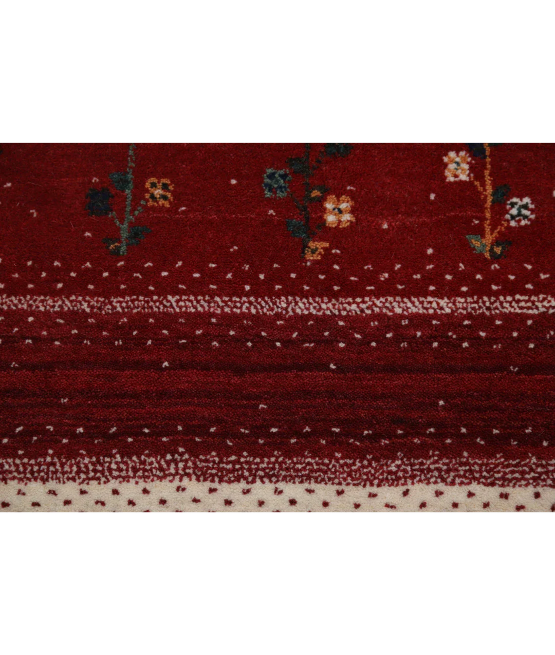 Ivory Indian Oriental Rug 4' 7" x 6' 5" Hand-Knotted close-up