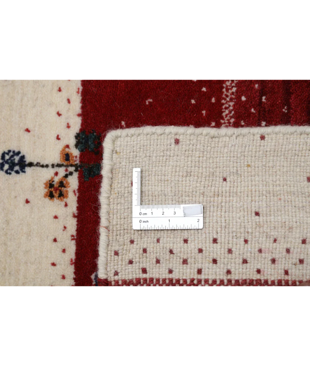 Ivory Indian Oriental Rug 4' 7" x 6' 5" Hand-Knotted detail
