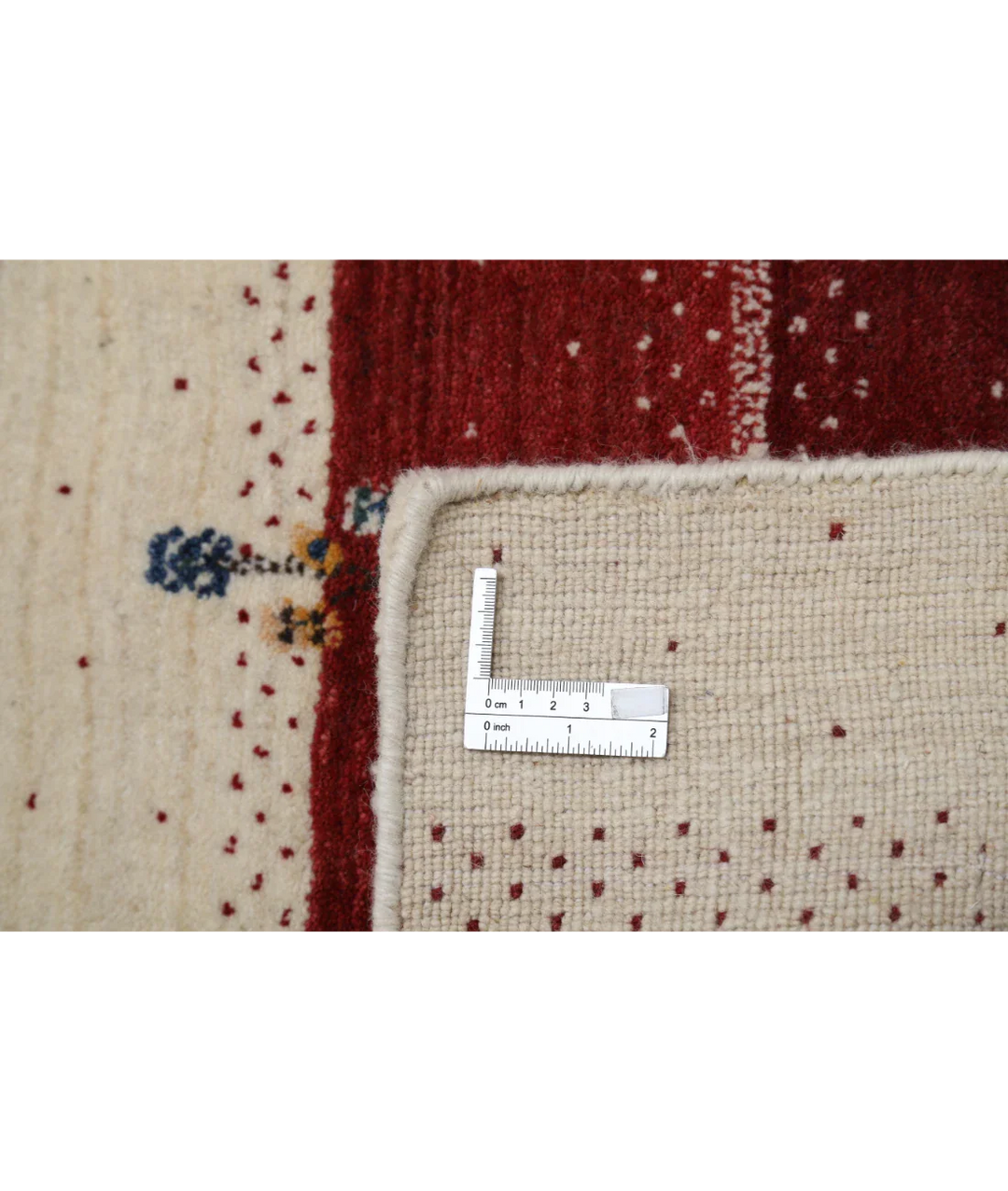 Ivory Indian Oriental Rug 4' 8" x 6' 7" Hand-Knotted detail