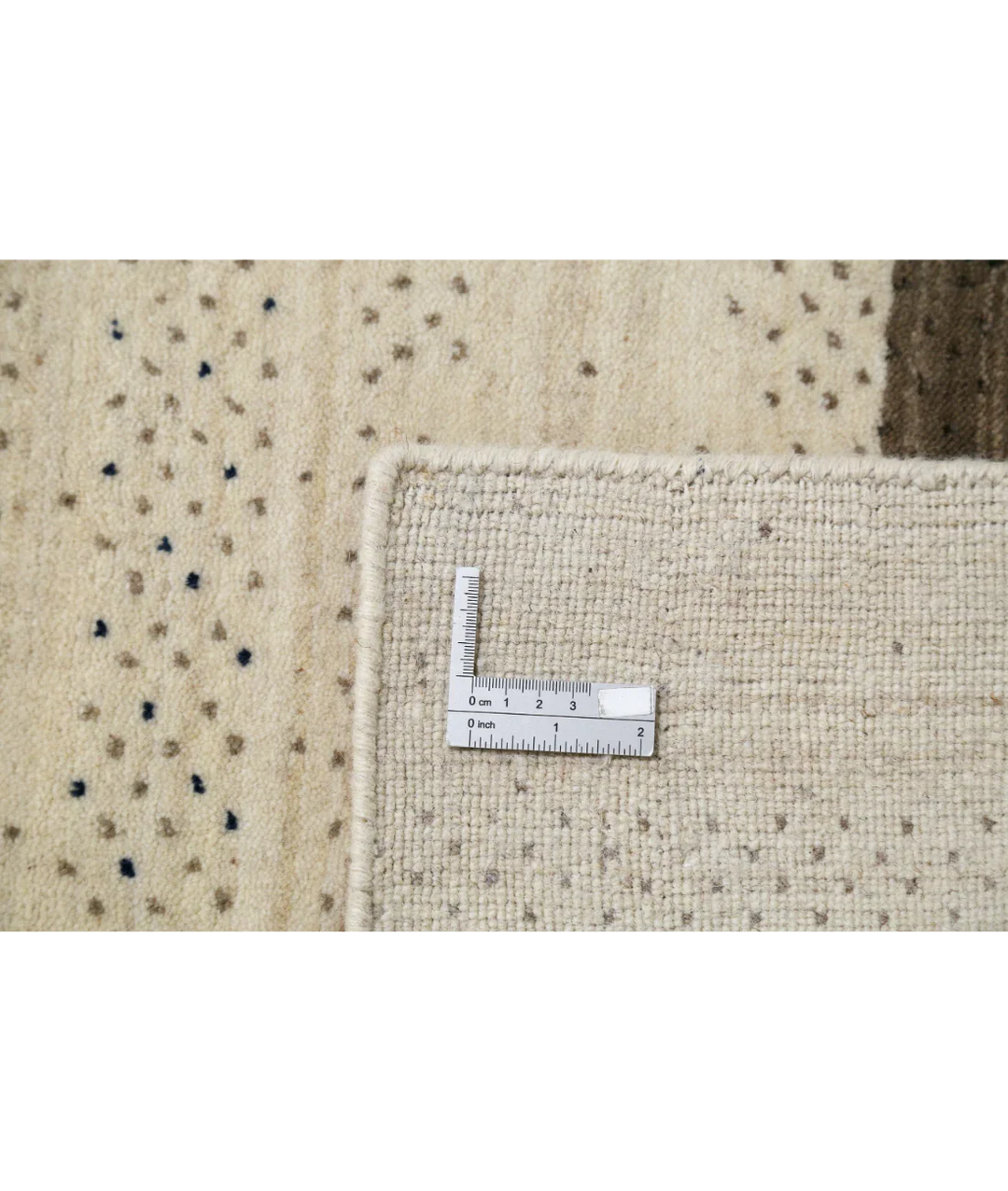 Ivory Indian Lori Rug 4' 10" x 6' 7" Hand-Knotted detail
