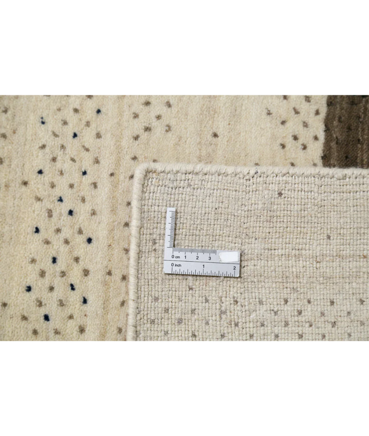Ivory Indian Lori Rug 4' 10" x 6' 7" Hand-Knotted detail