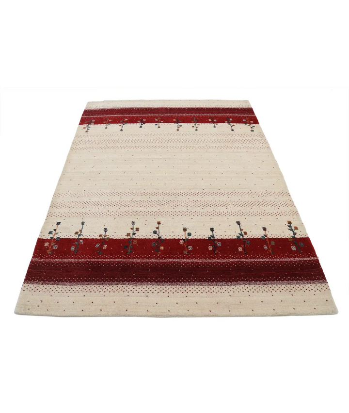 Ivory Indian Oriental Rug 4' 9" x 6' 6" Hand-Knotted pattern