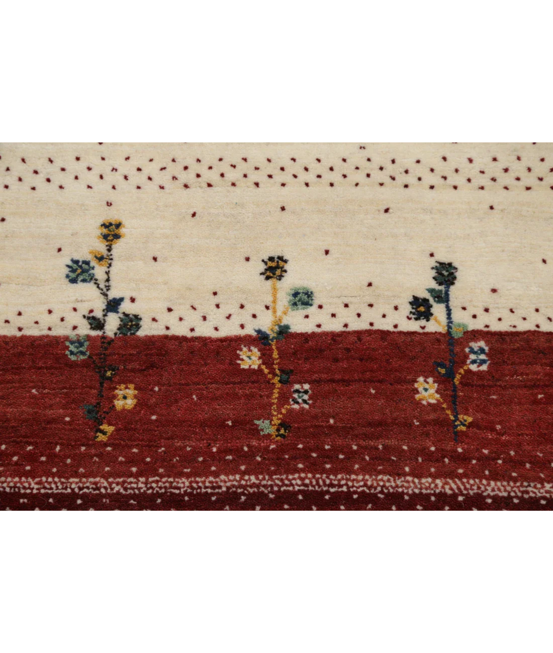Ivory Indian Oriental Rug 4' 9" x 6' 3" Hand-Knotted close-up