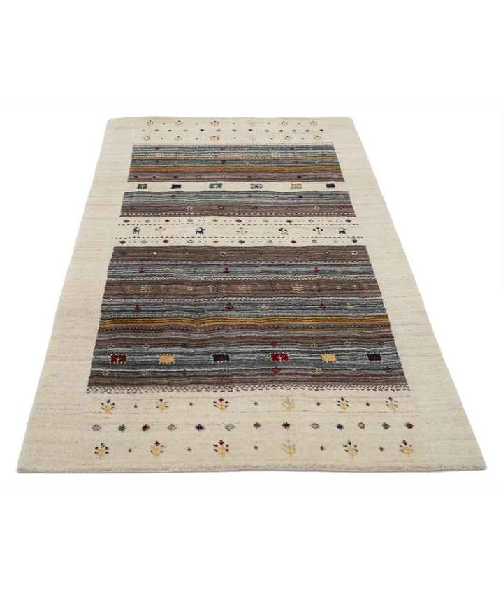 Ivory Indian Oriental Rug 3' 10" x 5' 10" Hand-Knotted pattern