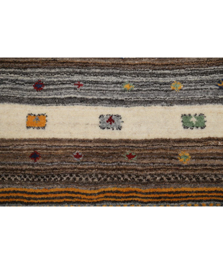 Ivory Indian Lori Rug 4' 0" x 5' 11" Hand-Knotted close-up