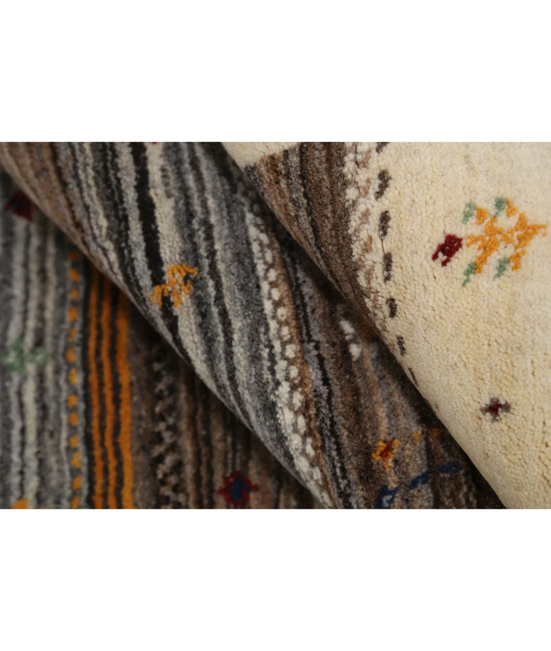 Ivory Indian Lori Rug 4' 0" x 5' 11" Hand-Knotted view
