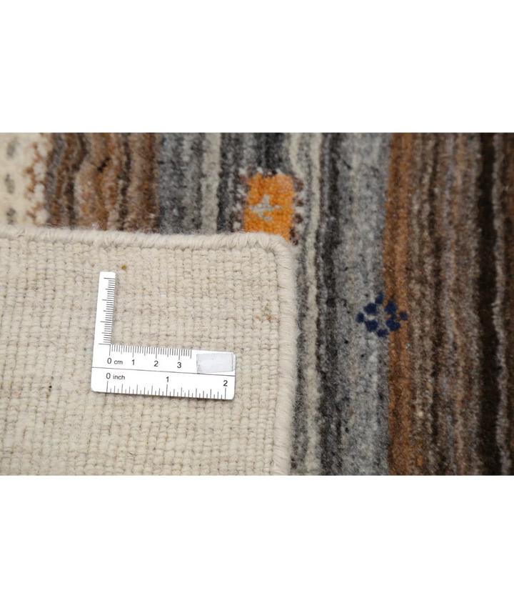 Ivory Indian Oriental Rug 4' 0" x 5' 11" Hand-Knotted detail