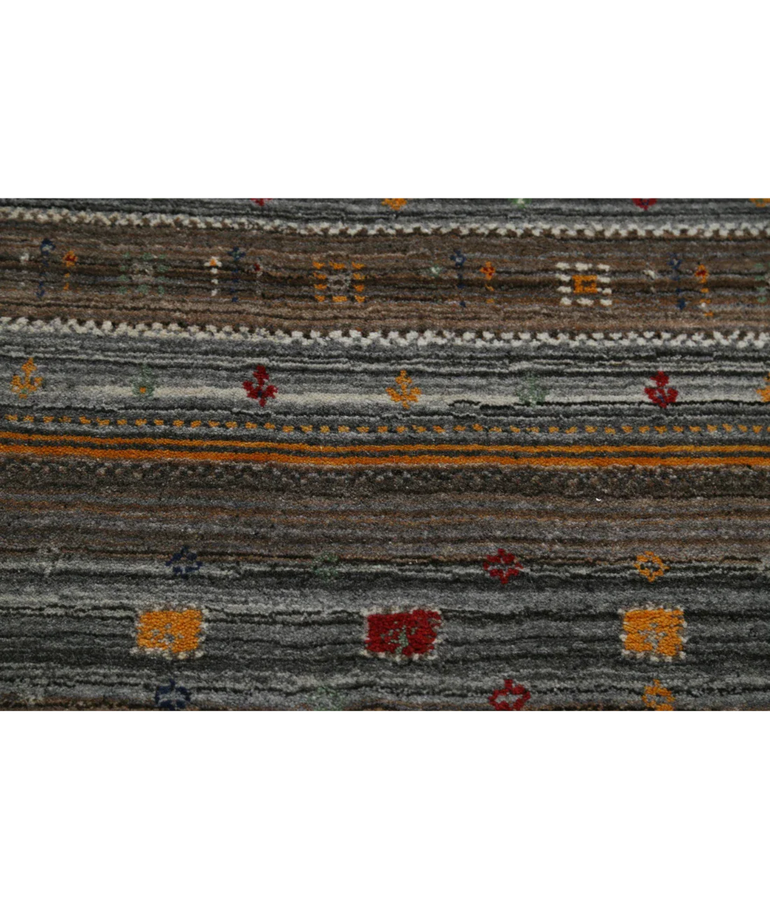 Ivory Indian Oriental Rug 3' 0" x 5' 3" Hand-Knotted close-up