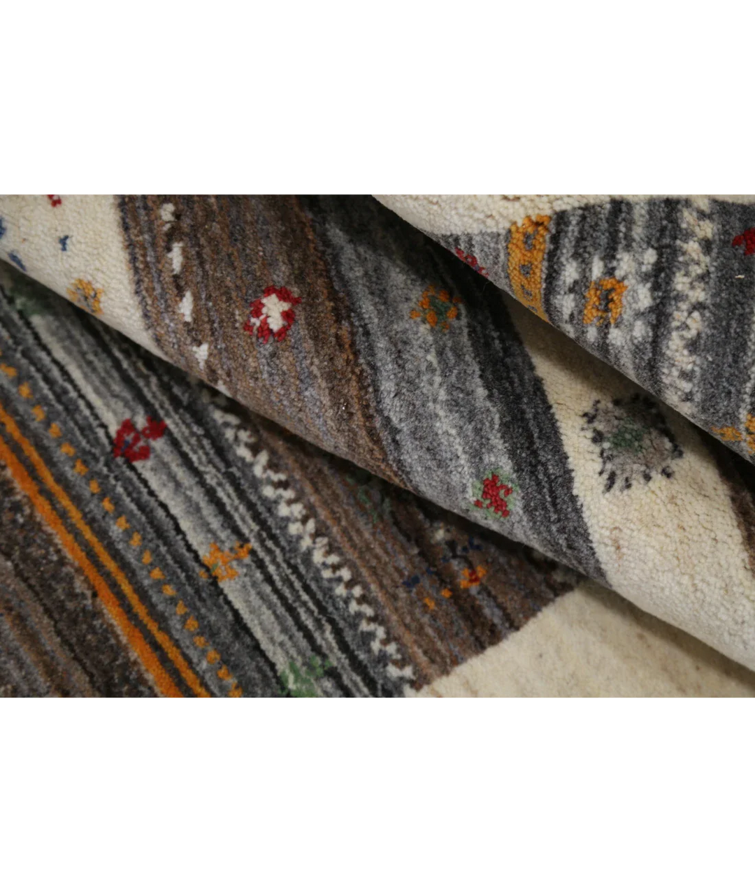 Ivory Indian Oriental Rug 3' 0" x 5' 3" Hand-Knotted view