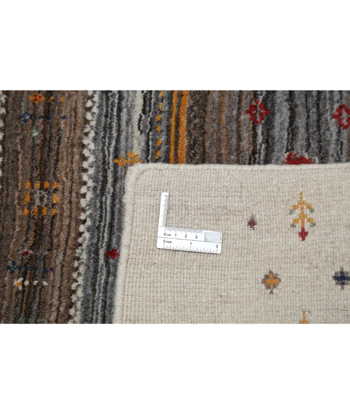 Ivory Indian Oriental Rug 3' 0" x 5' 3" Hand-Knotted detail