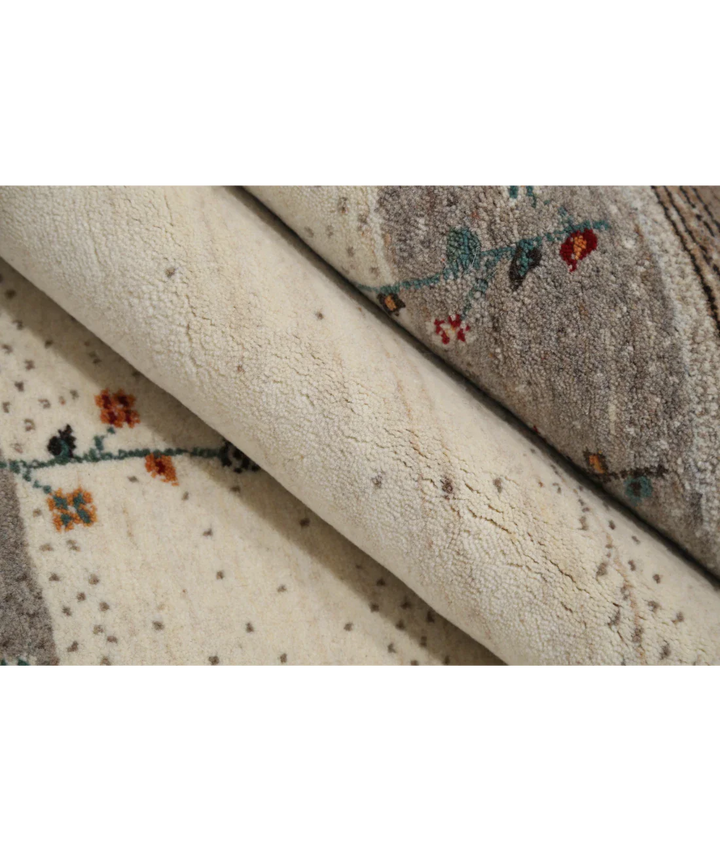 Ivory Indian Lori Rug 4' 8" x 6' 5" Hand-Knotted view