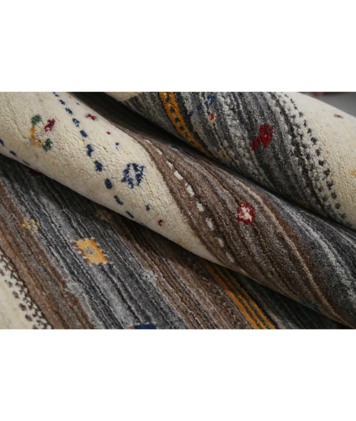 Ivory Indian Lori Rug 4' 0" x 5' 10" Hand-Knotted view