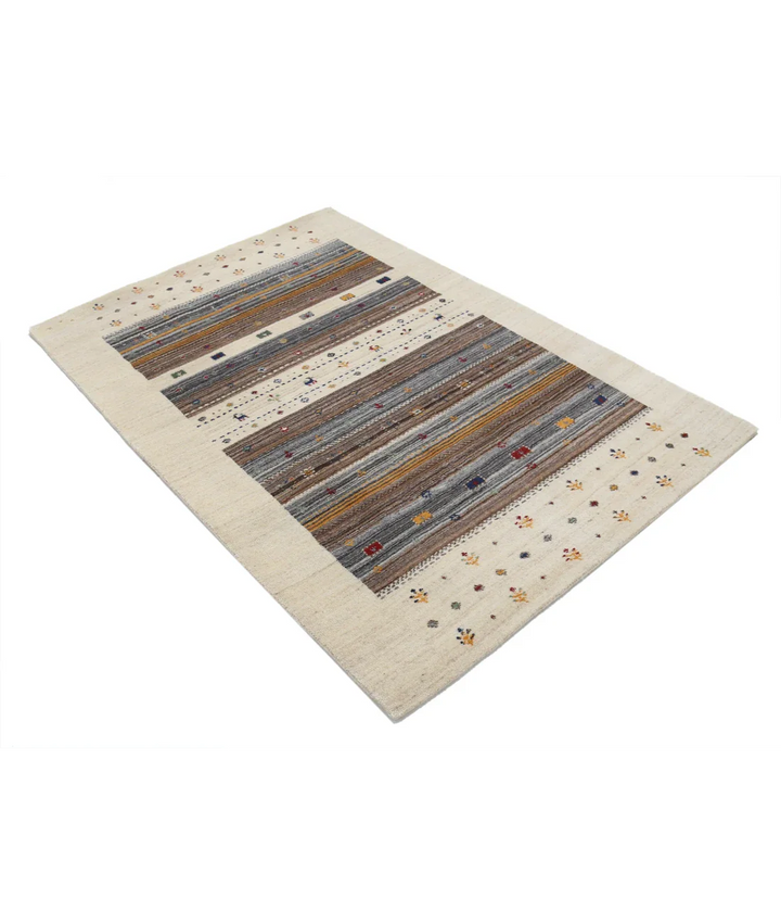 Ivory Indian Lori Rug 4' 0" x 5' 10" Hand-Knotted border