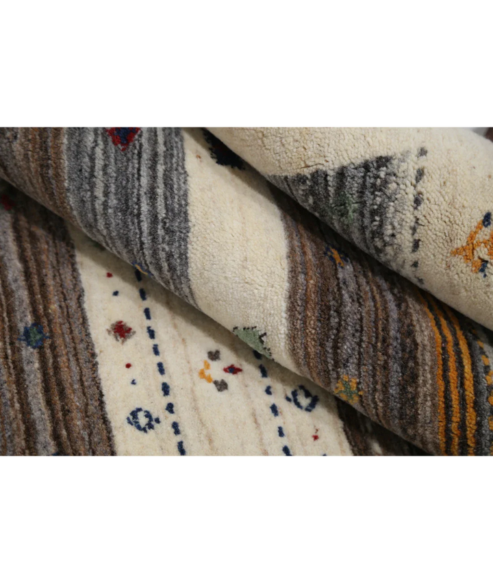 Ivory Indian Lori Rug 4' 0" x 5' 10" Hand-Knotted view