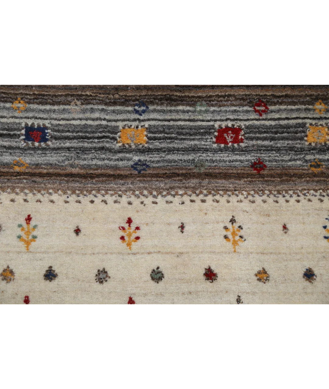 Hand Made Lori Wool Rug 3' 0" x 5' 3" - No. AT21982