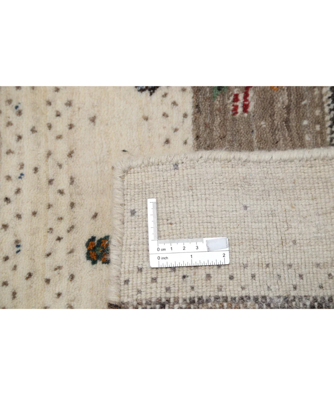 Ivory Indian Oriental Rug 2' 9" x 3' 11" Hand-Knotted detail