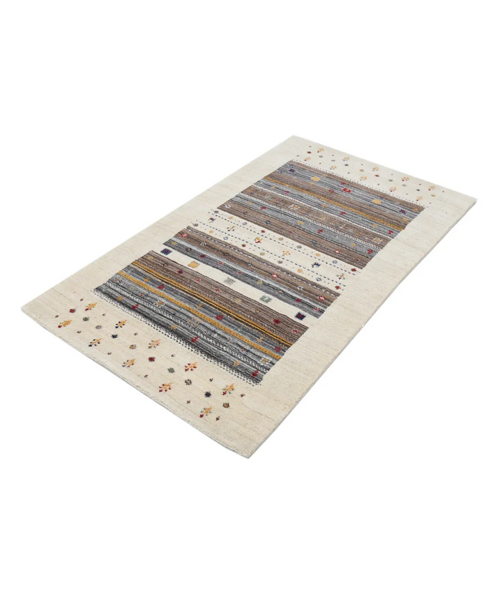 Ivory Indian Oriental Rug 3' 0" x 5' 3" Hand-Knotted field