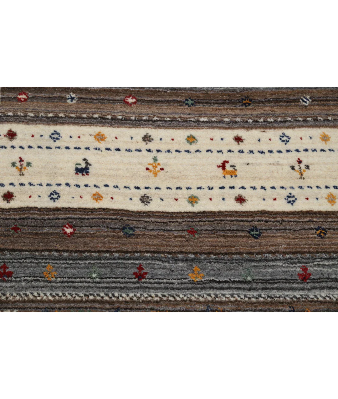 Ivory Indian Oriental Rug 3' 0" x 5' 3" Hand-Knotted close-up