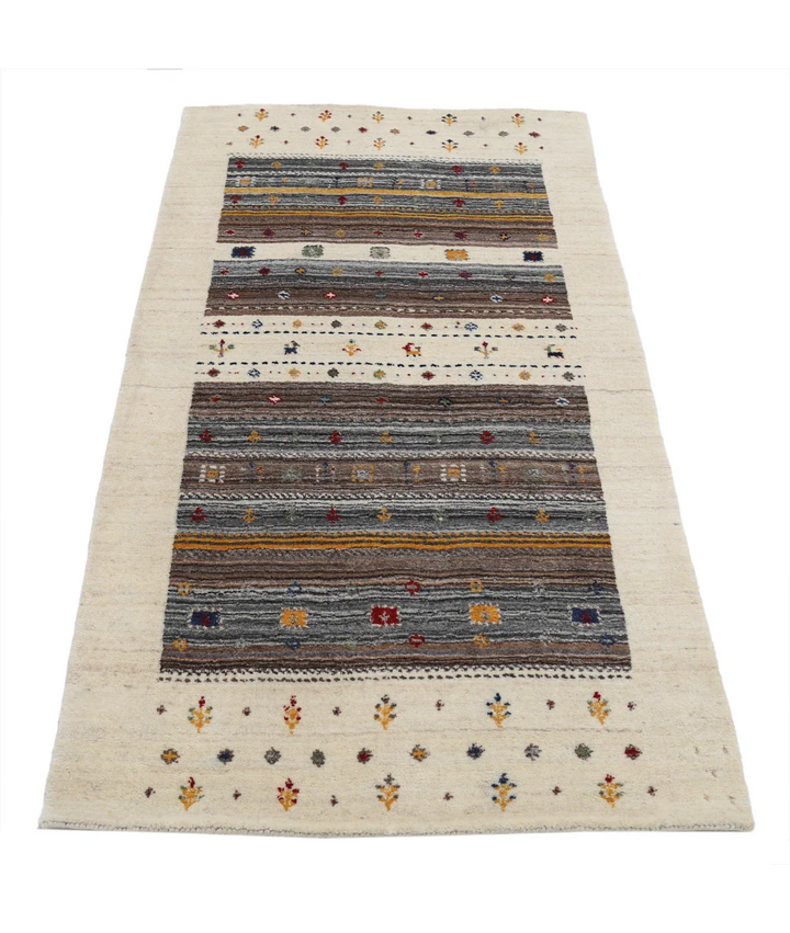 Ivory Indian Oriental Rug 2' 11" x 5' 2" Hand-Knotted pattern