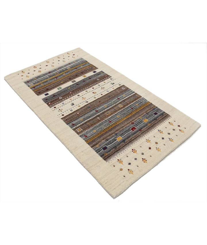 Ivory Indian Oriental Rug 3' 0" x 5' 2" Hand-Knotted border