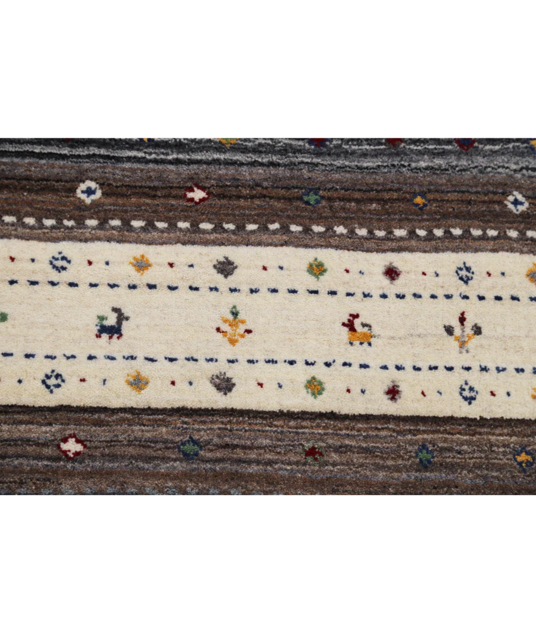 Ivory Indian Oriental Rug 3' 0" x 5' 2" Hand-Knotted close-up