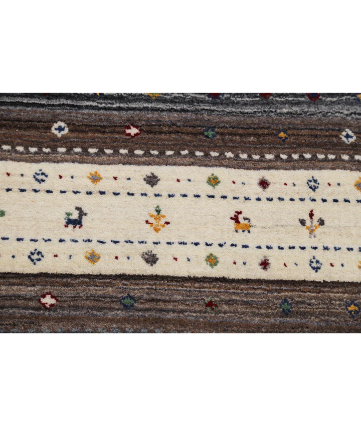 Ivory Indian Oriental Rug 3' 0" x 5' 2" Hand-Knotted close-up