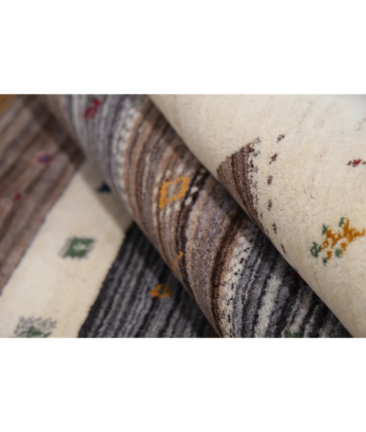 Hand Made Lori Wool Rug 5' 7" x 7' 10" - No. AT69042