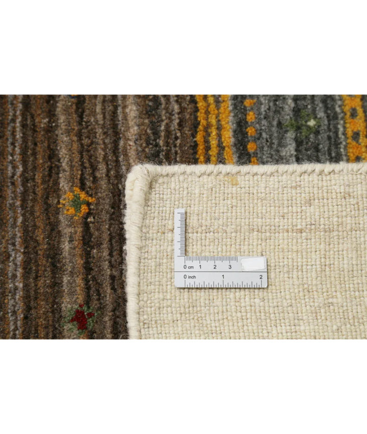Ivory Indian Lori Rug 5'6" x 7'10" Hand-Knotted detail