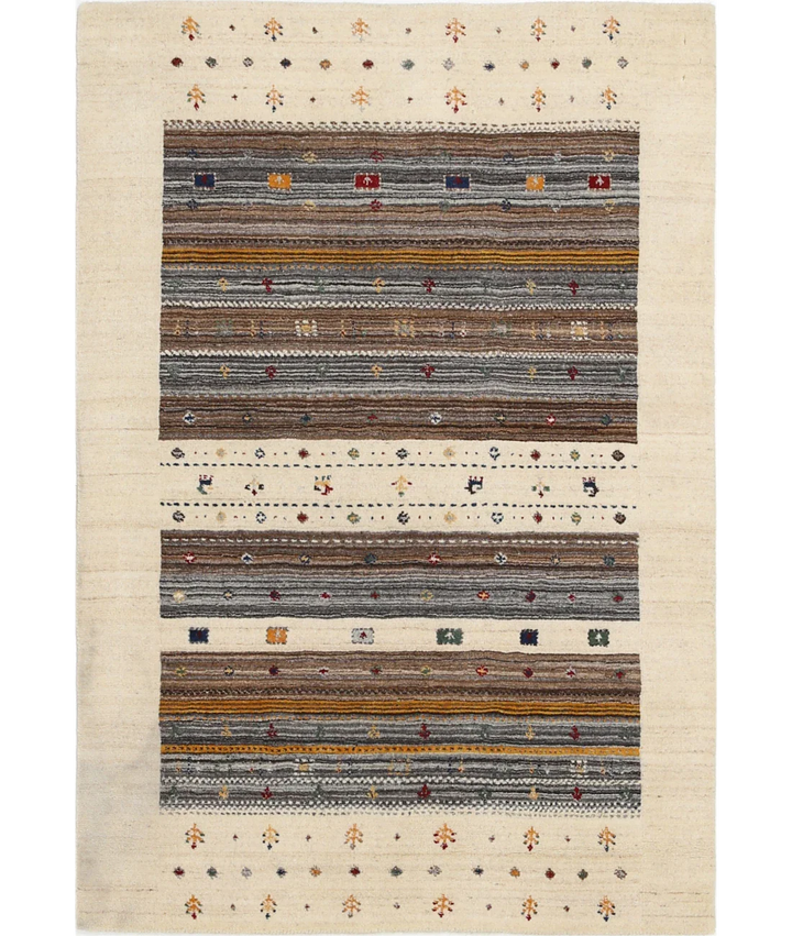 Ivory Indian Oriental Rug 3' 11" x 5' 8" Hand-Knotted