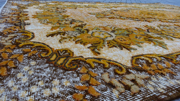 Turkish Oushak Rug 5'6" x 8'2" Hand-Knotted view