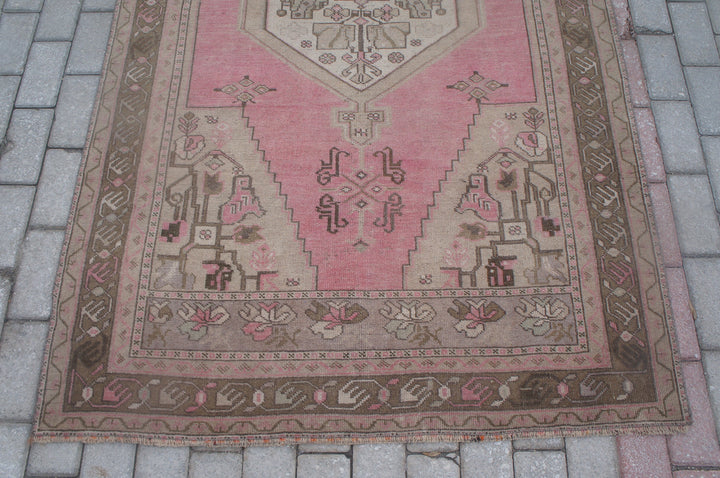 Pink Turkish Runner Rug 4' 4" x 7' 4" Hand-Knotted border