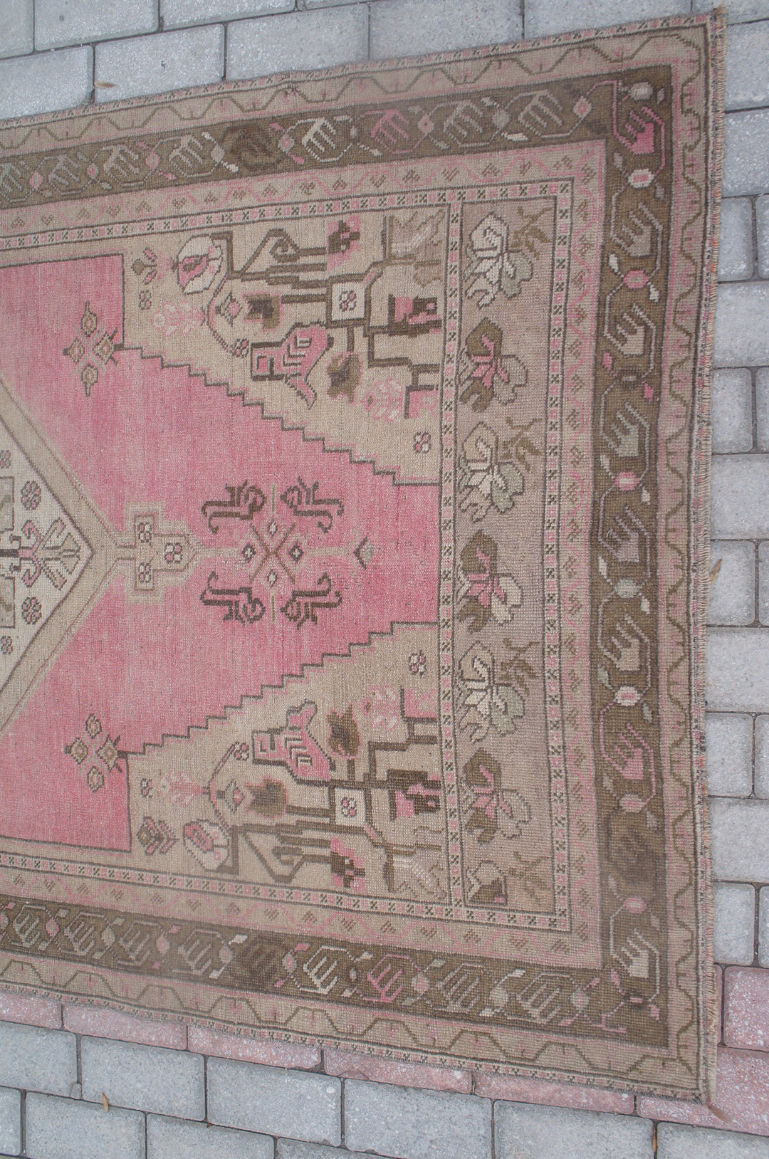 Pink Turkish Runner Rug 4' 4" x 7' 4" Hand-Knotted pattern