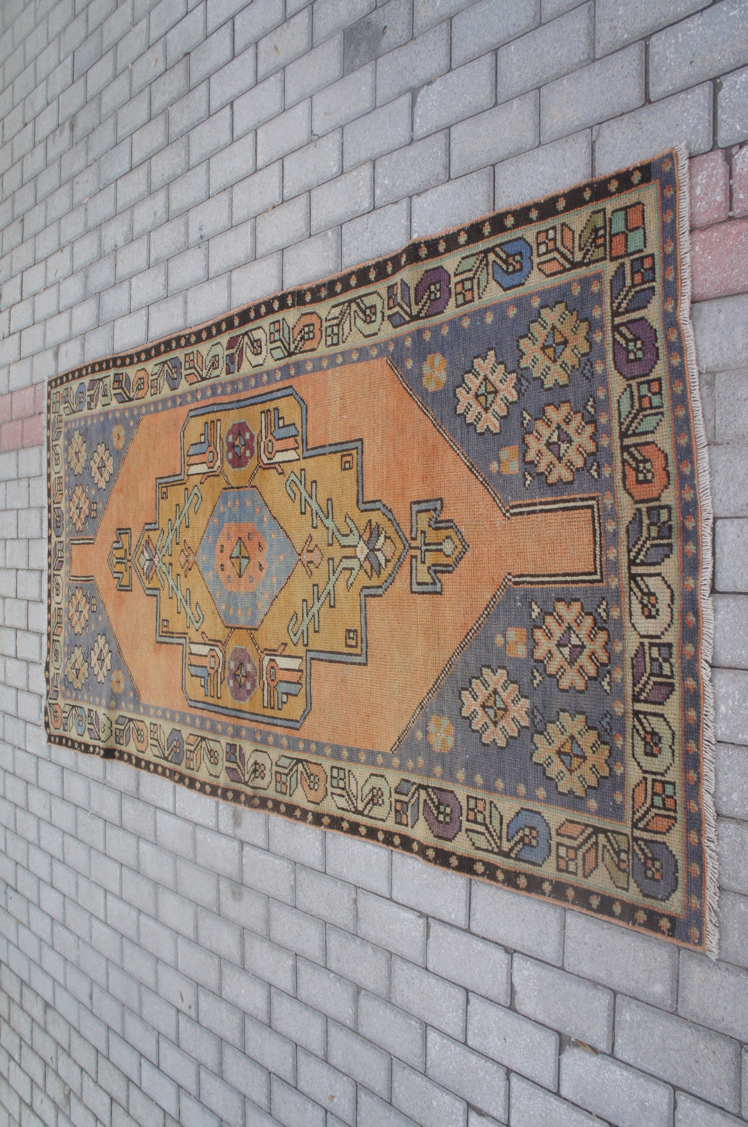 Turkish Oushak Rug 5'6" x 8'2" Hand-Knotted detail