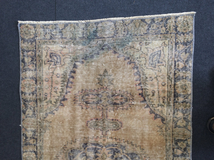 Turkish Ziegler Rug 9'10" x 13'3" Hand-Knotted border