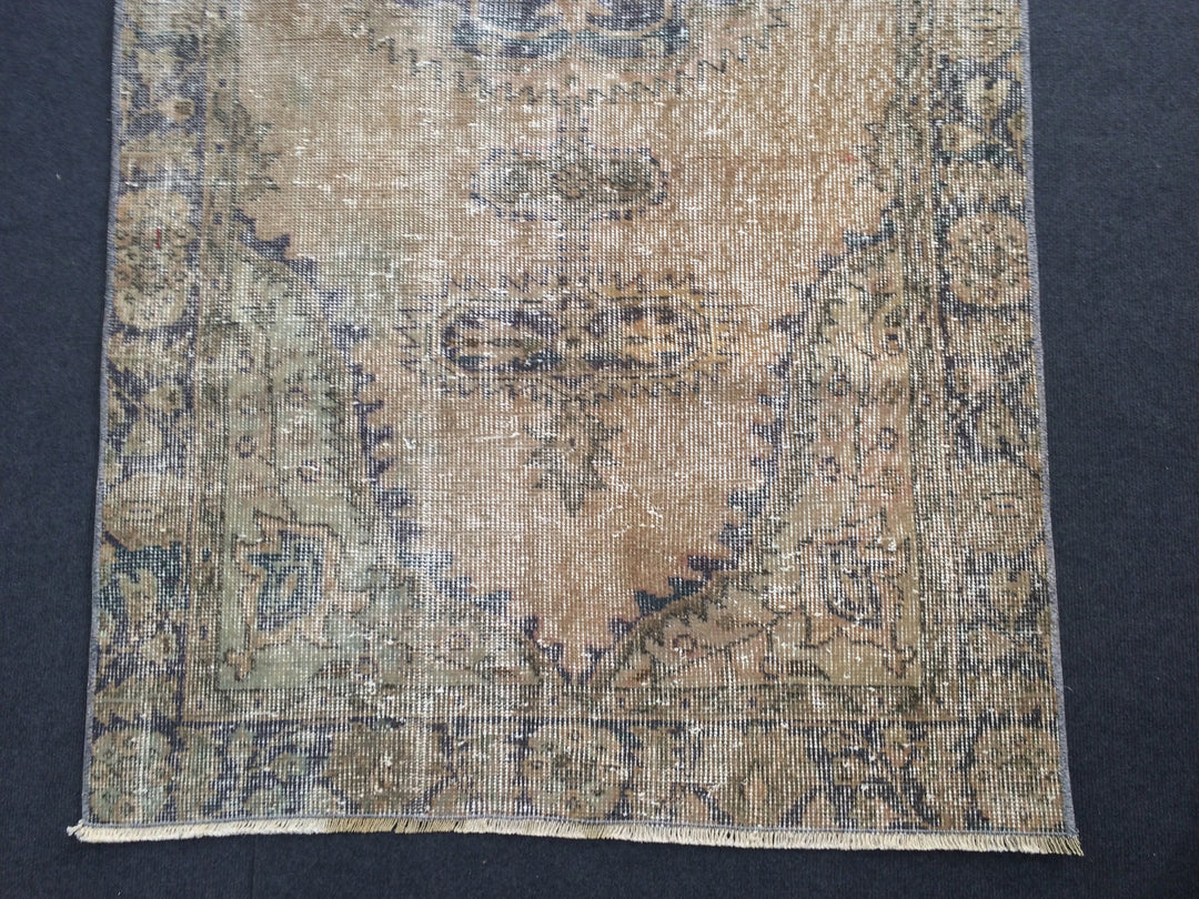 Turkish Ziegler Rug 9'10" x 13'3" Hand-Knotted field