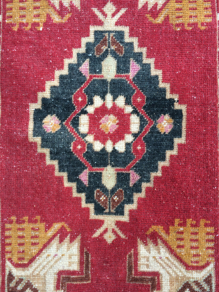 Turkish Oushak Rug 5'6" x 8'2" Hand-Knotted close-up