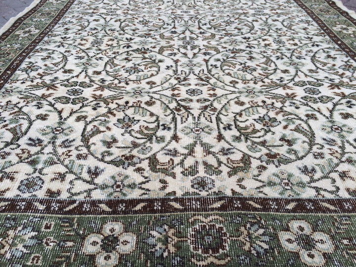 Green Turkish Runner Rug 6' x 10' Hand-Knotted | No. WR12098