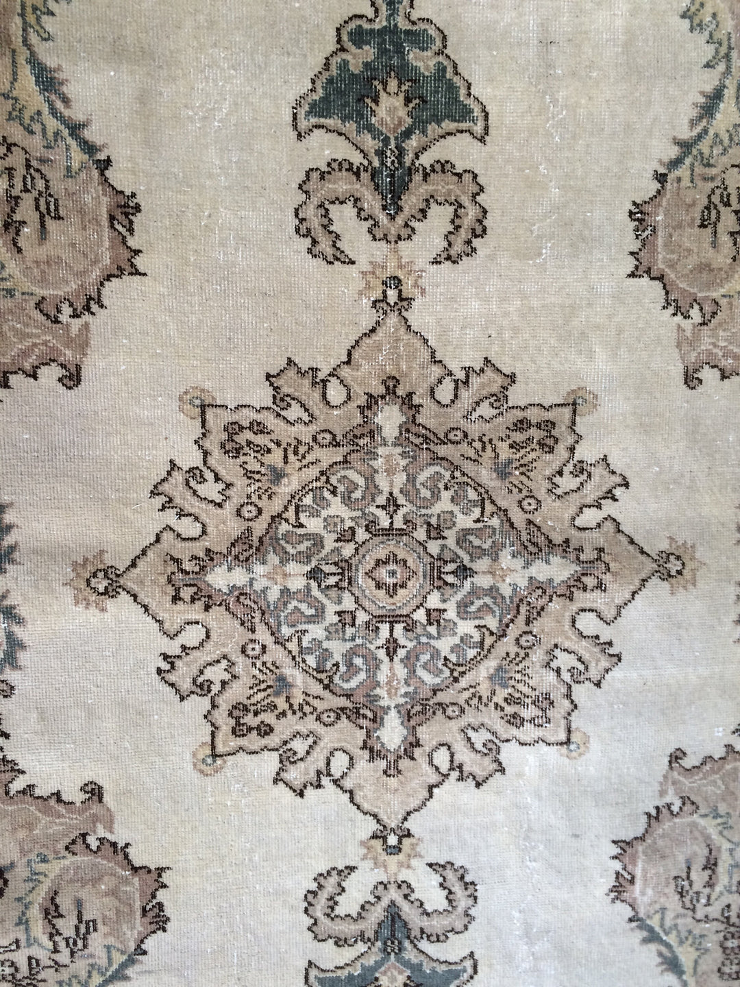 Turkish Oushak Rug 2'7" x 10'1" Hand-Knotted field