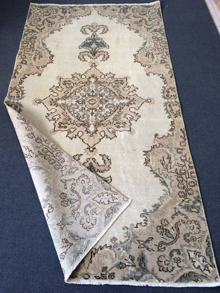Turkish Oushak Rug 2'7" x 10'1" Hand-Knotted pattern
