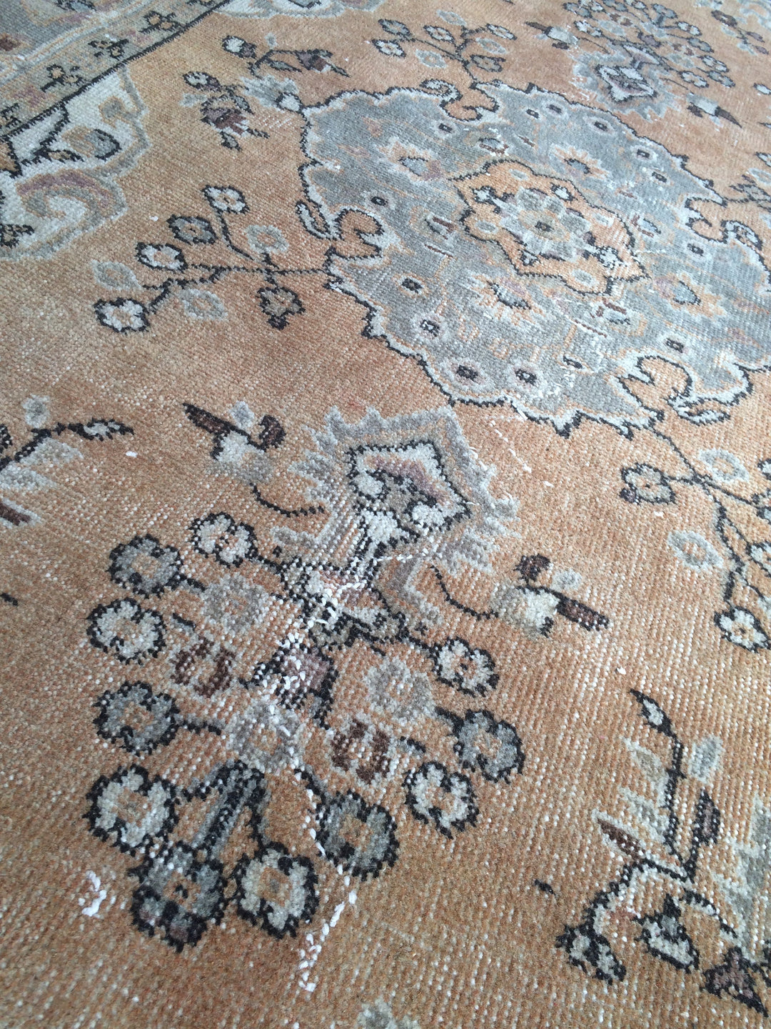 Turkish Oushak Rug Hand-Knotted view 9