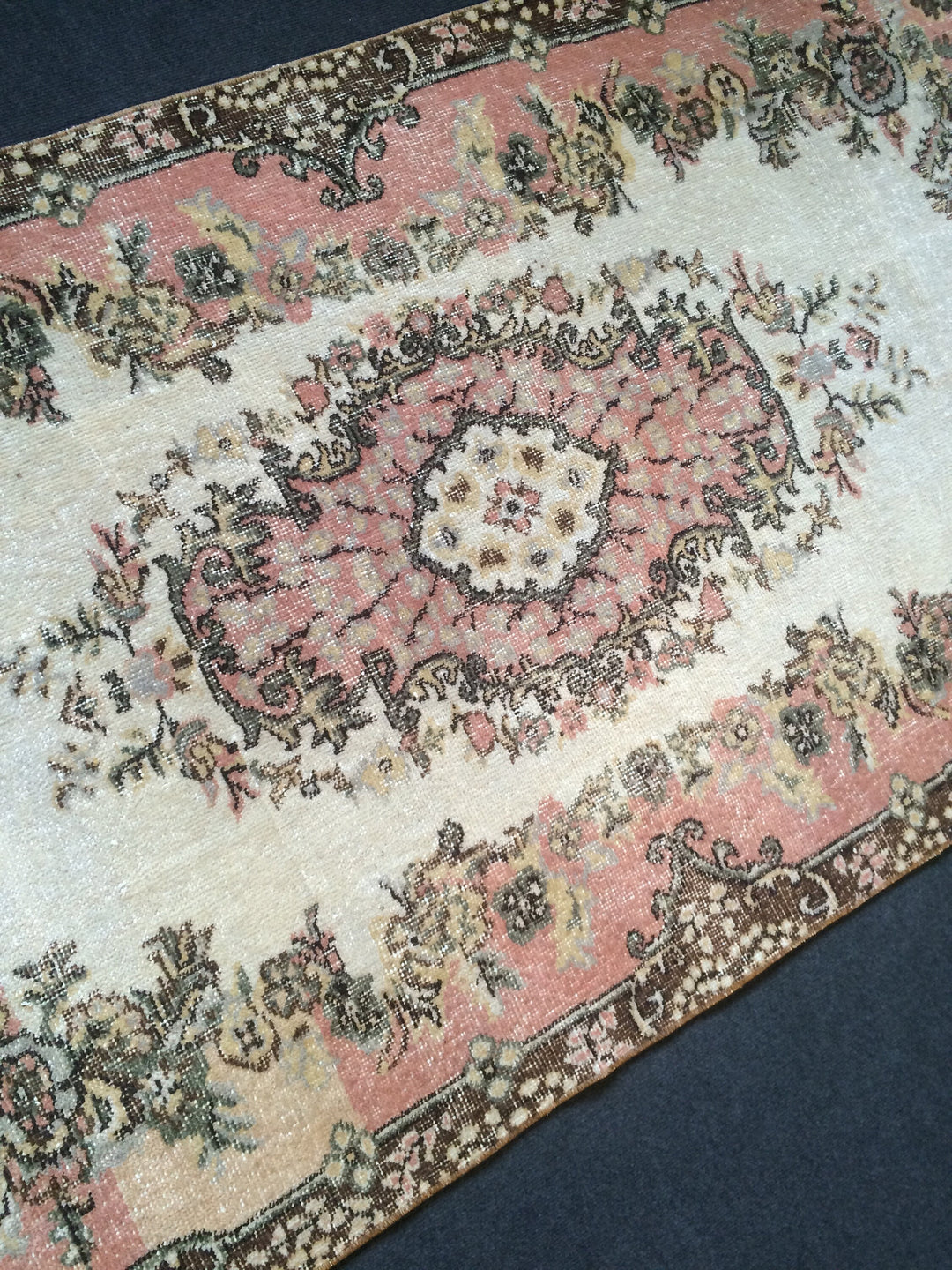 Pink Turkish Oushak Runner Rug Hand-Knotted pattern
