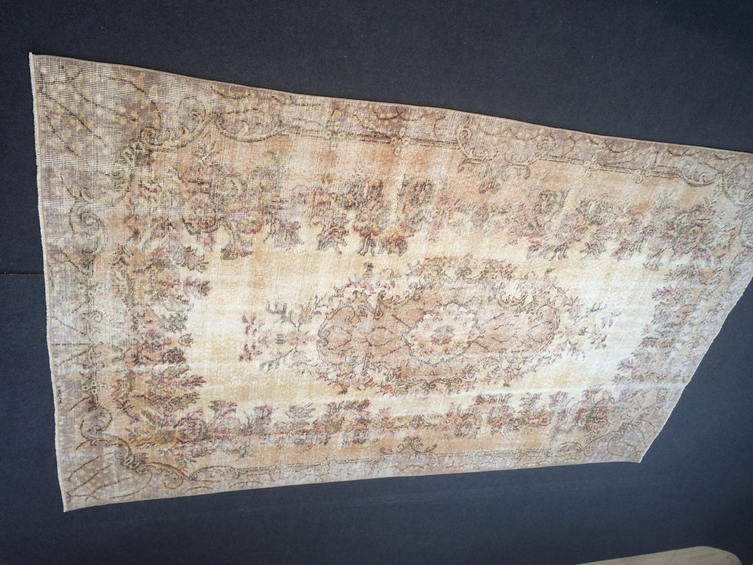 Beige Turkish Runner Rug 5' 7" x 9' Hand-Knotted view