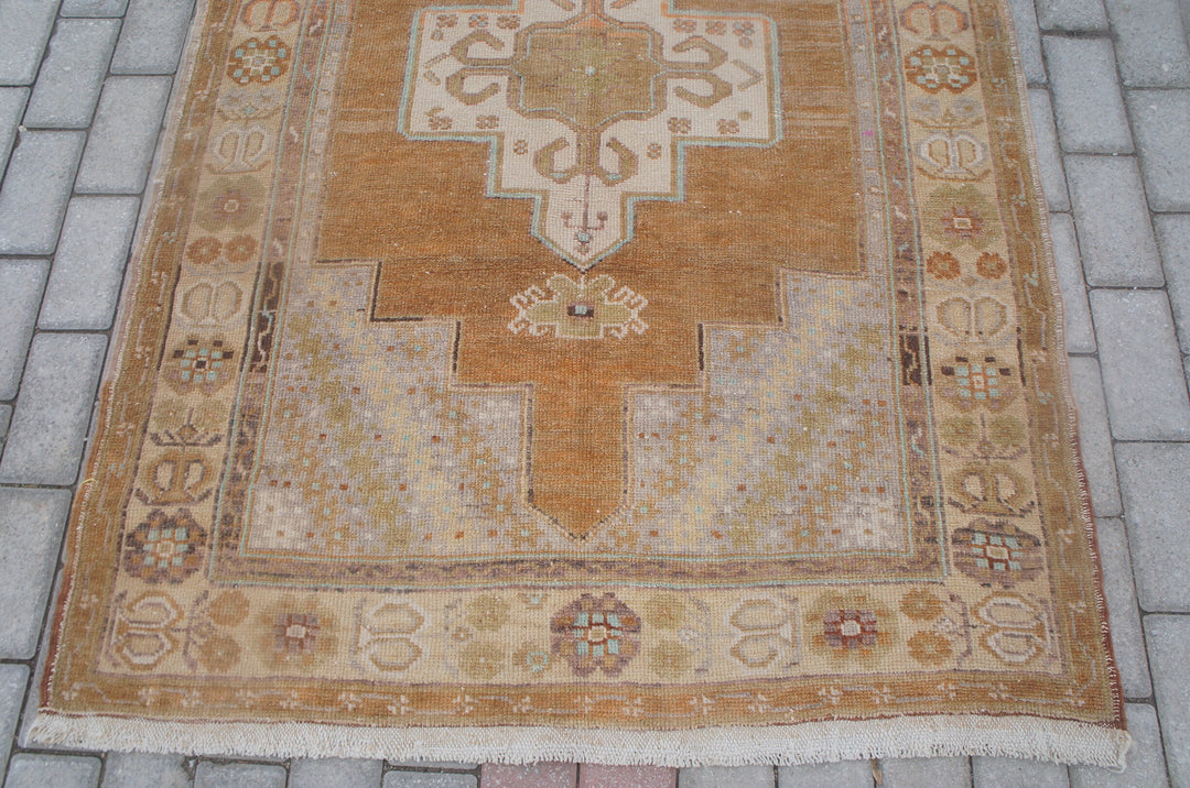 Gold Turkish Oushak Rug 2'7" x 9'10" Hand-Knotted | No. WR92924