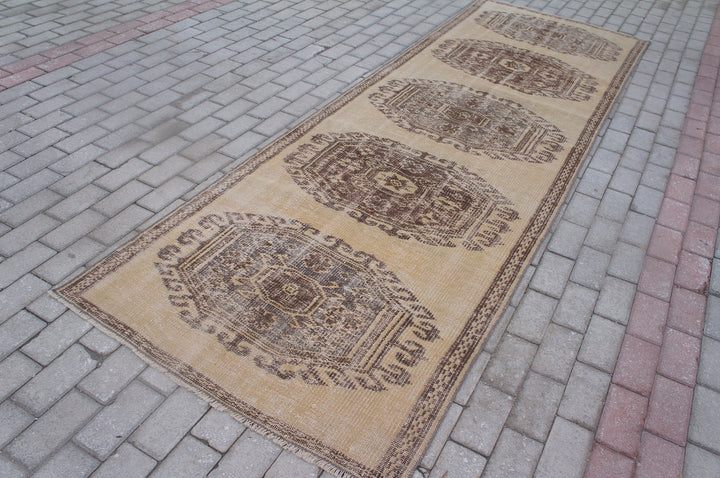 Turkish Runner Rug 3' x 11' Hand-Knotted border
