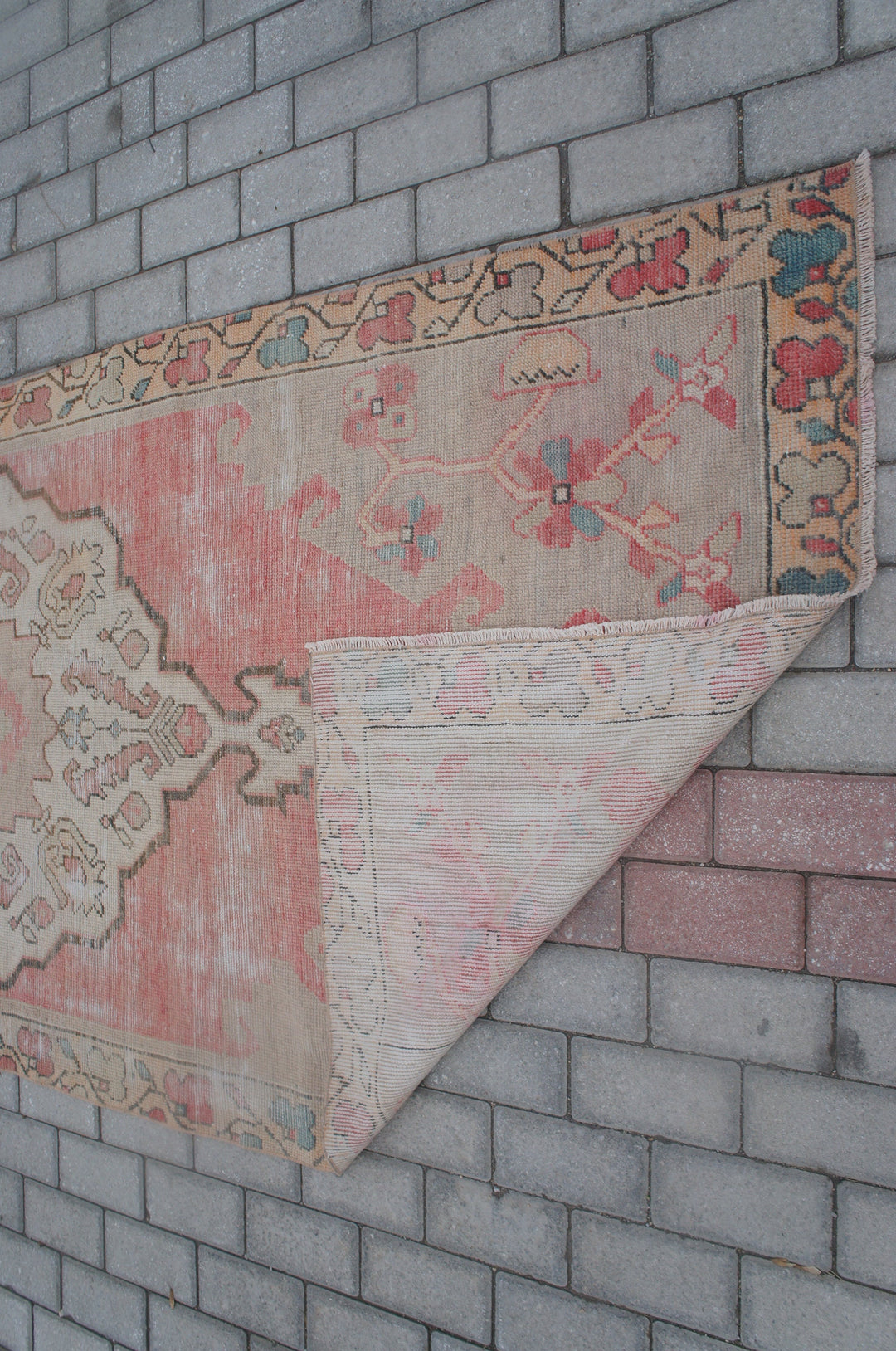 Pink Turkish Oushak Rug Hand-Knotted texture