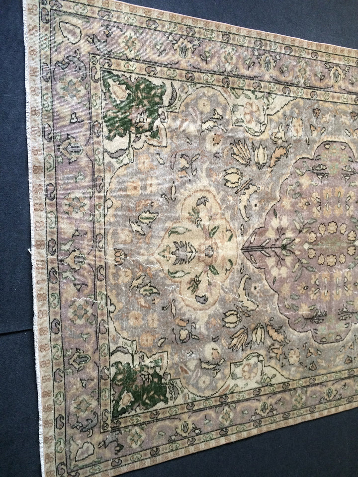 Turkish Oushak Rug 6' x 9' 6" Hand-Knotted close-up