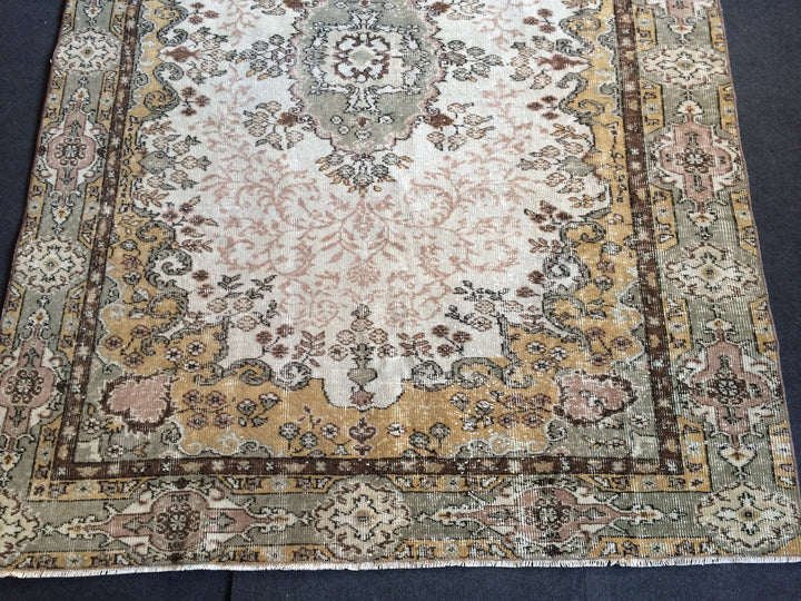 Turkish Oushak Rug 6' x 8' Hand-Knotted view