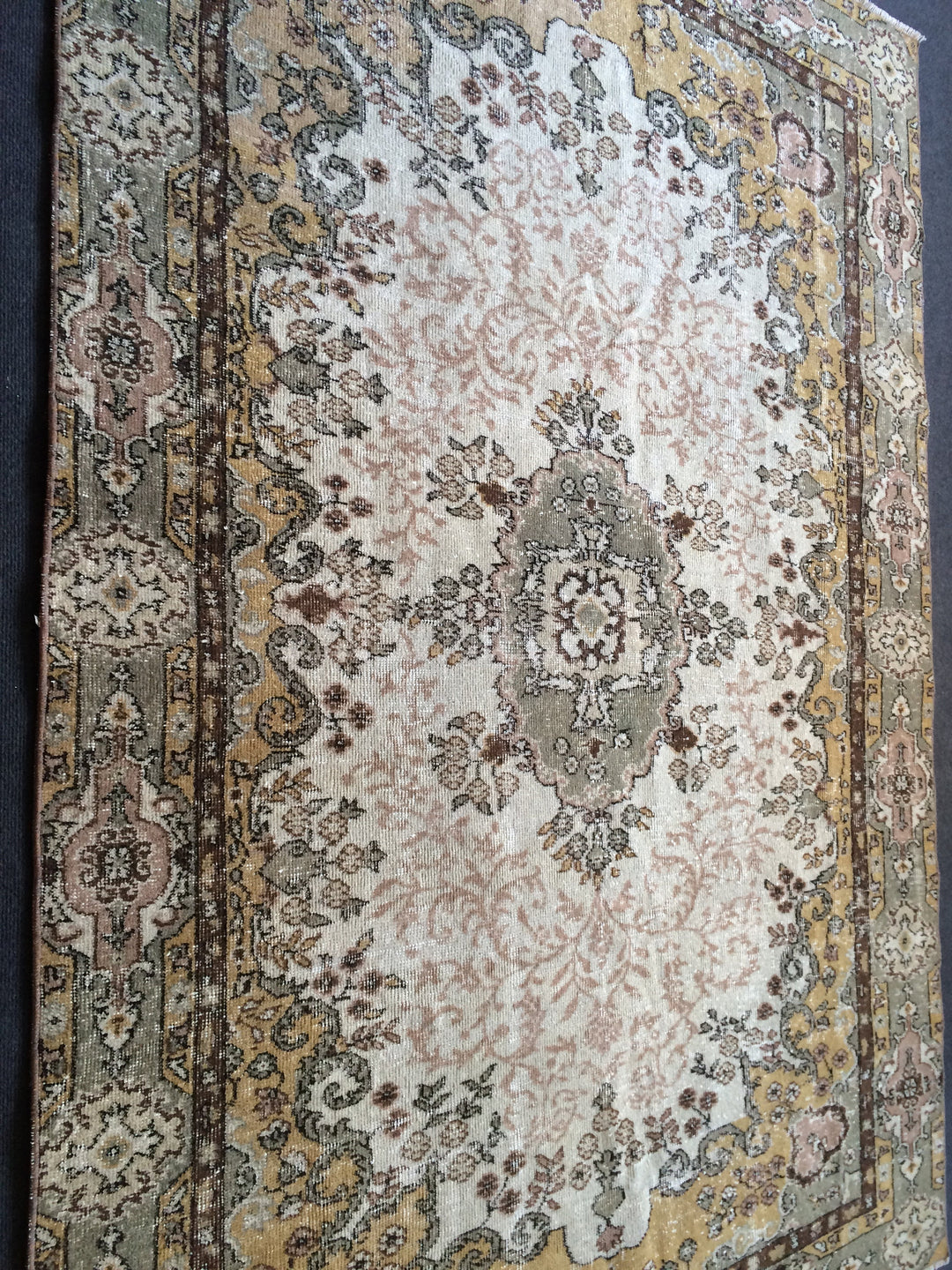 Turkish Oushak Rug 6' x 8' Hand-Knotted field