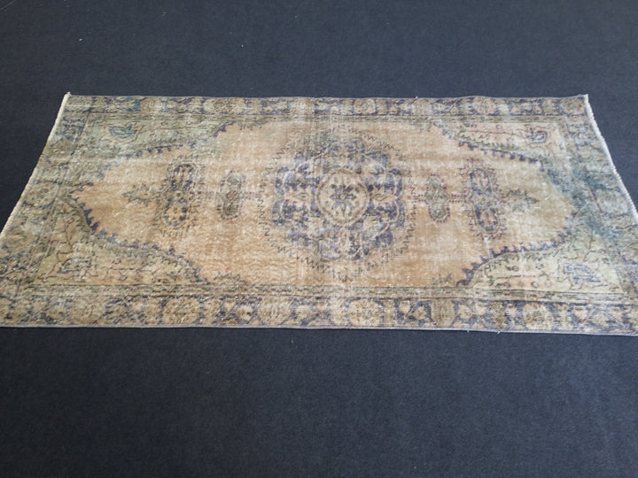 Turkish Ziegler Rug 9'10" x 13'3" Hand-Knotted pattern