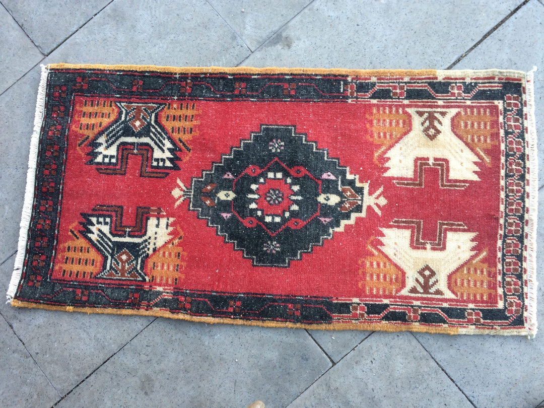 Turkish Oushak Rug Hand-Knotted texture